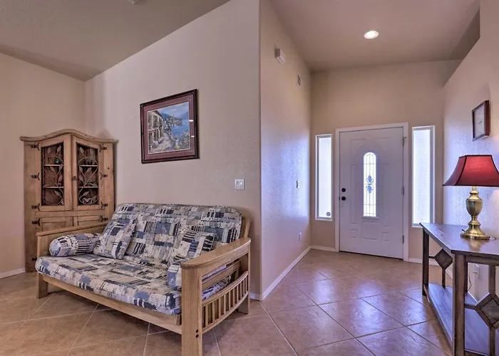 Inviting Retreat W/ Patio < 1 Mi To Colorado River