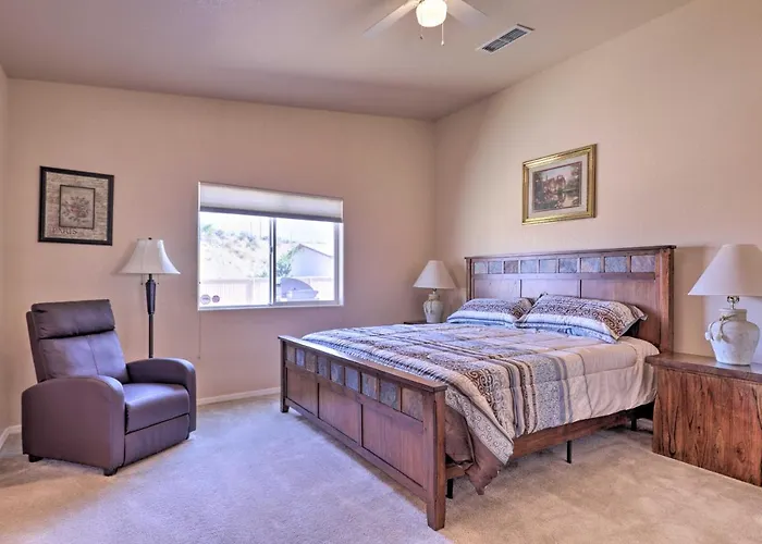 Inviting Retreat W/ Patio < 1 Mi To Colorado River Vakantiehuis Bullhead City